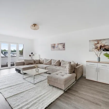 Design - Traumlage Zwischen Cgn & Dus * Леверкузен