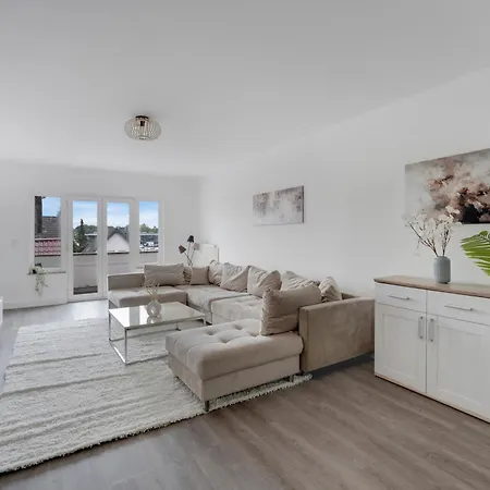Design - Traumlage Zwischen Cgn & Dus Leverkusen