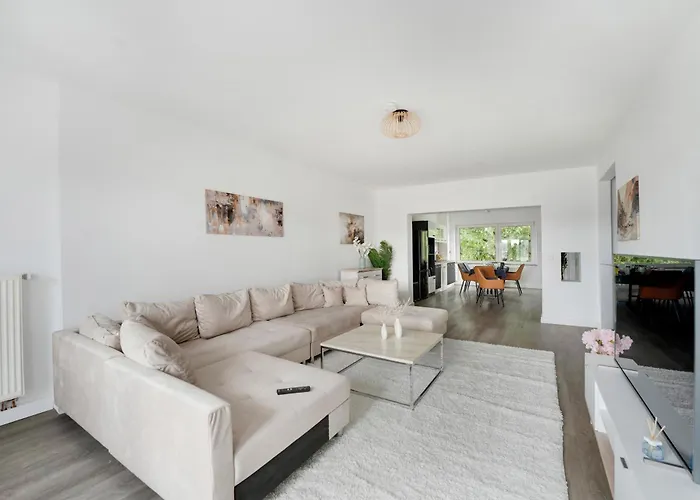 Design - Traumlage Zwischen Cgn & Dus *